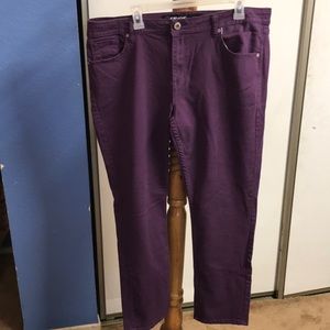 Jordache skinny size 18 jeans, Plum, Inseam 30”